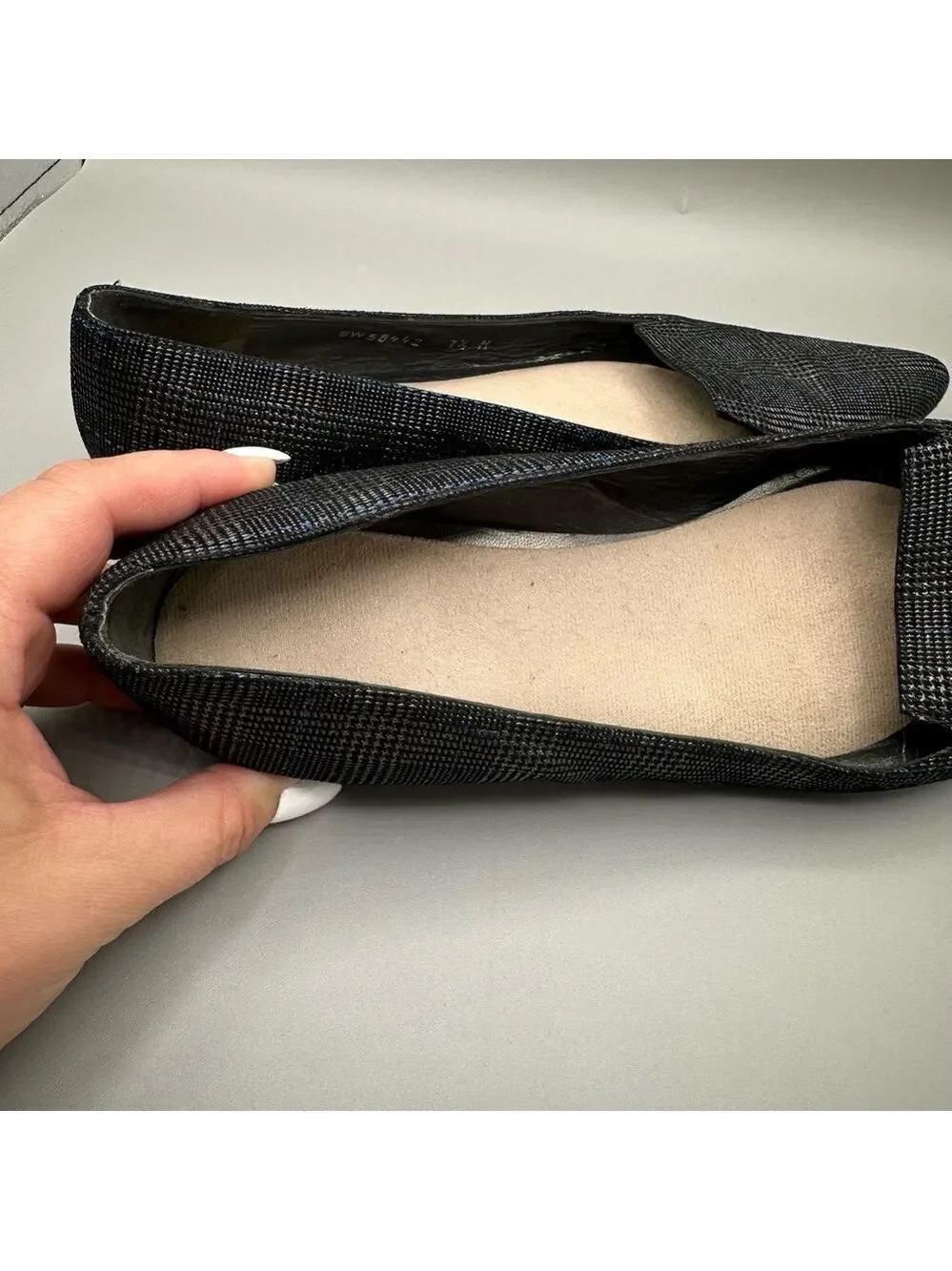 Stuart Weitzman Women Size 7.5 Rialto Plaid Shimmer Flats Gray Black Metallic